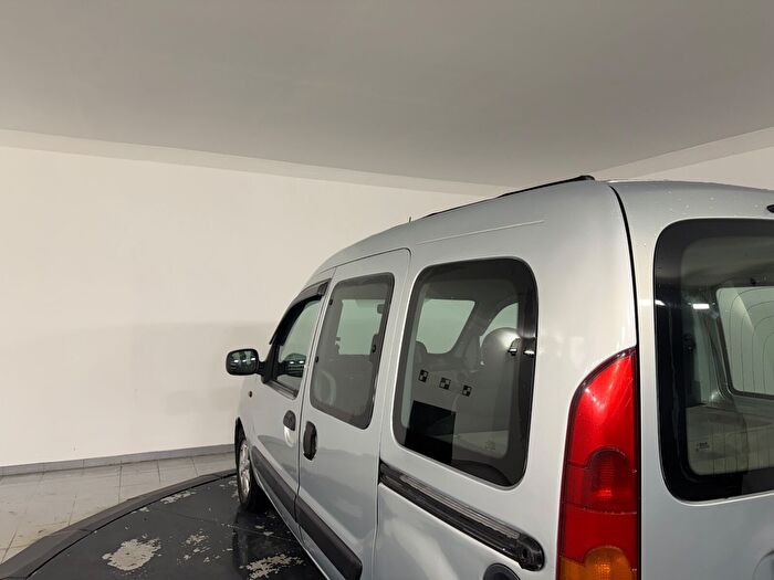 Renault Kangoo Multix Combi 1.5 DCI Authentique araç görseli 10