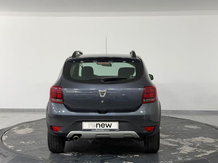 Dacia Sandero 0.9 Tce Stepway Easy-R araç görseli 7