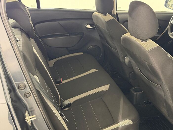 Dacia Sandero 0.9 Tce Stepway Easy-R araç görseli 14
