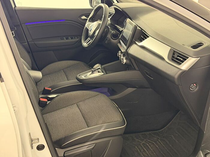 Renault Captur 1.3 TCe Icon EDC araç görseli 13