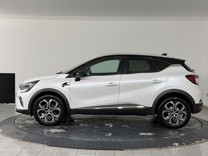 Renault Captur 1.3 TCe Icon EDC araç görseli 5