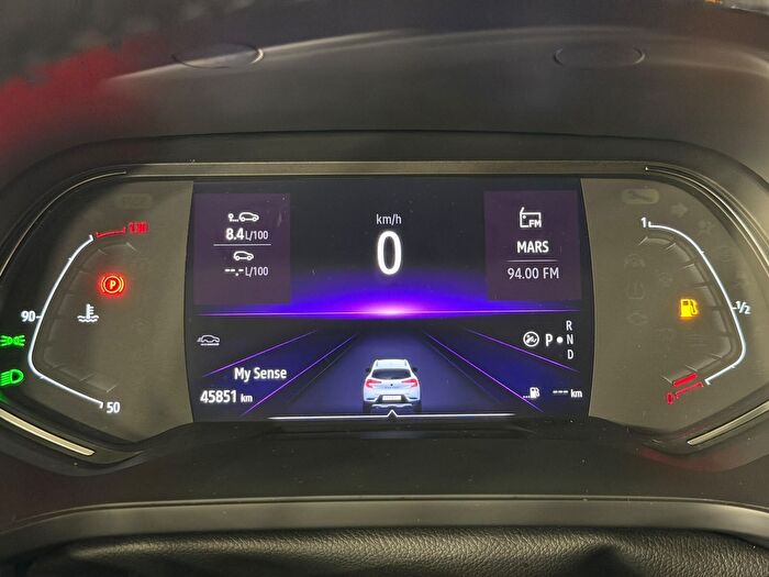 Renault Captur 1.3 TCe Icon EDC araç görseli 19