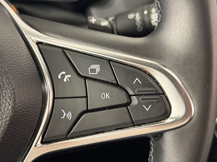 Renault Captur 1.3 TCe Icon EDC araç görseli 21