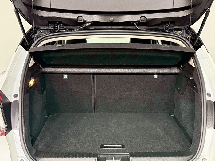 Renault Captur 1.3 TCe Icon EDC araç görseli 26