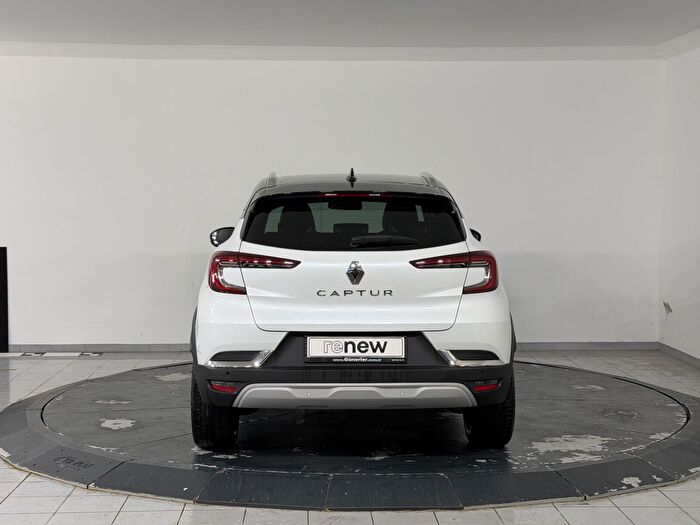 Renault Captur 1.3 TCe Icon EDC araç görseli 7