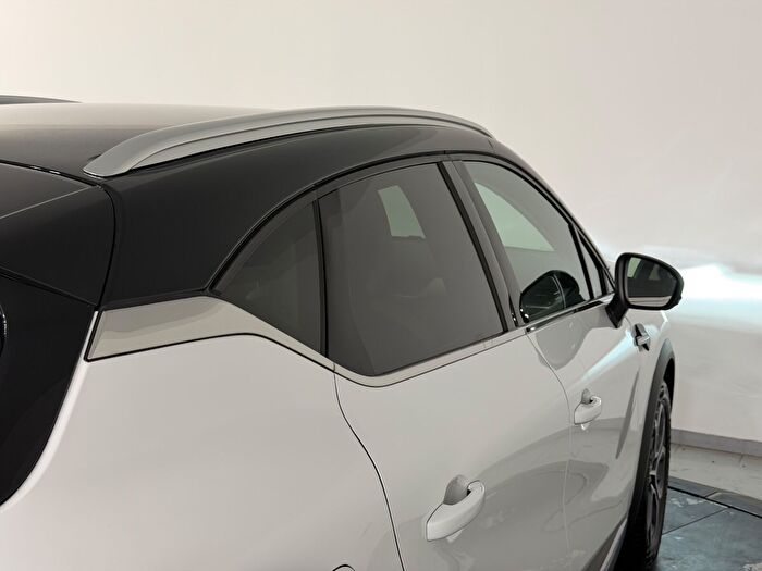 Renault Captur 1.3 TCe Icon EDC araç görseli 11