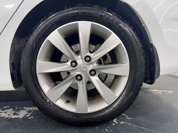 Hyundai Accent Blue 1.6 CRDI Prime Otomatik araç görseli 28