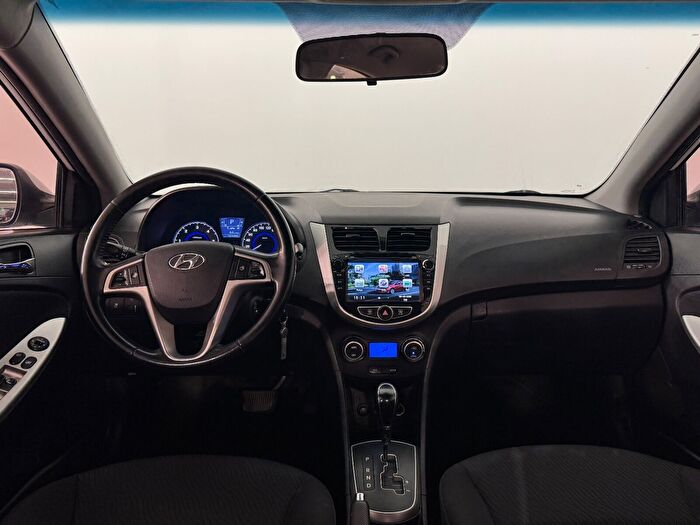 Hyundai Accent Blue 1.6 CRDI Prime Otomatik araç görseli 23