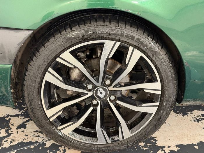 Renault Clio 1.4 RT araç görseli 24