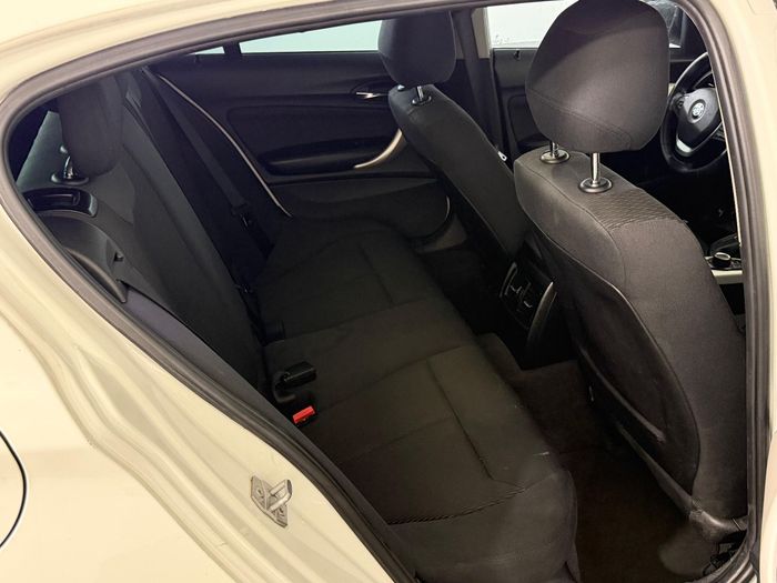 BMW 1 Serisi 116d EfficientDynamics Standart araç görseli 14