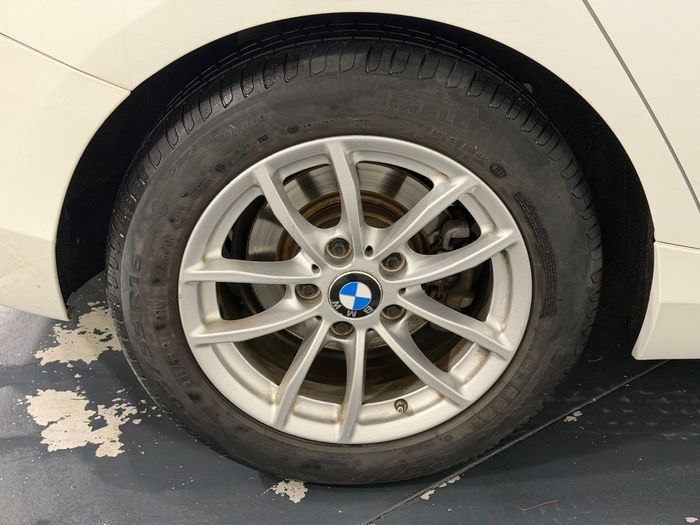 BMW 1 Serisi 116d EfficientDynamics Standart araç görseli 29