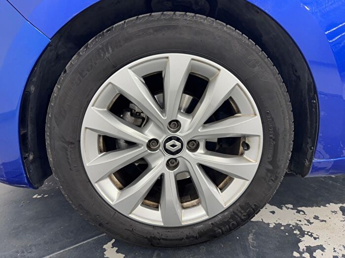 Renault Clio 33