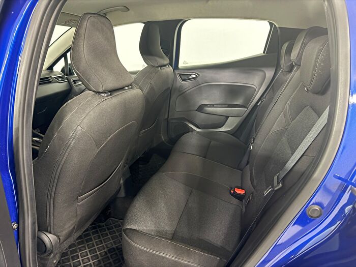 Renault Clio 24