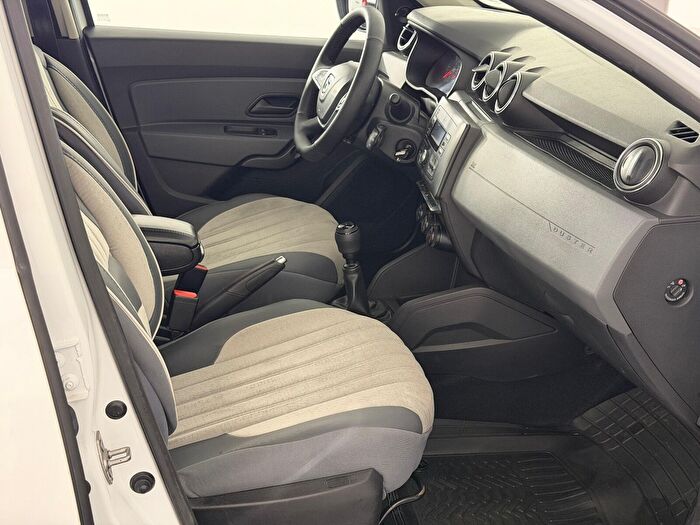 Dacia Duster 1.5 BlueDCI 4x2 Comfort araç görseli 14