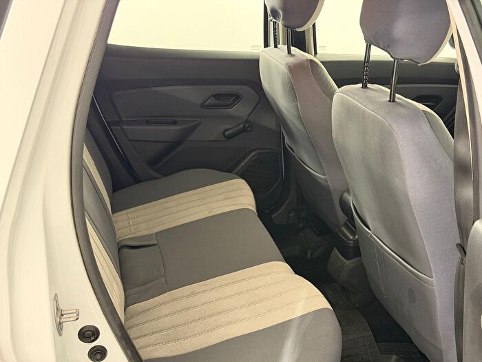 Dacia Duster 1.5 BlueDCI 4x2 Comfort araç görseli 11