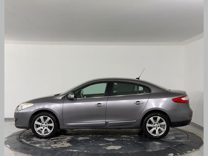 Renault Fluence 1.6 Privilege BVA araç görseli 5