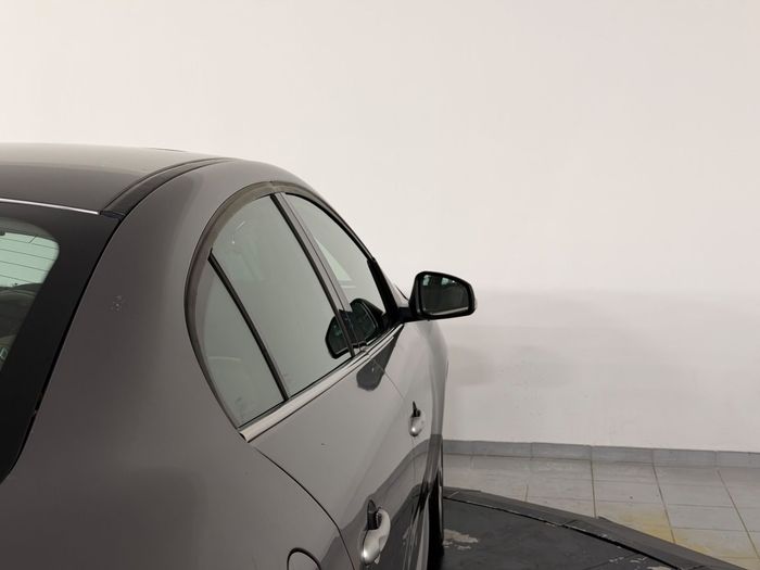 Renault Fluence 1.6 Privilege BVA araç görseli 11