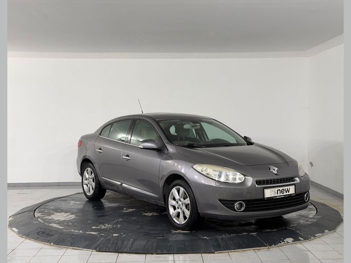 Renault Fluence 1.6 Privilege BVA araç görseli 3