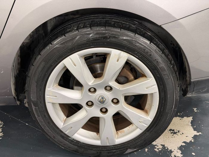 Renault Fluence 1.6 Privilege BVA araç görseli 30
