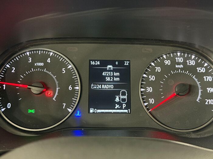 Renault Taliant 1.0 Turbo Joy X-Tronic araç görseli 18