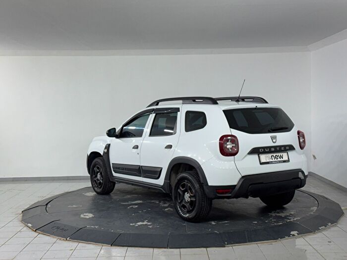 Dacia Duster 1.5 BlueDCI 4x4 Comfort araç görseli 6