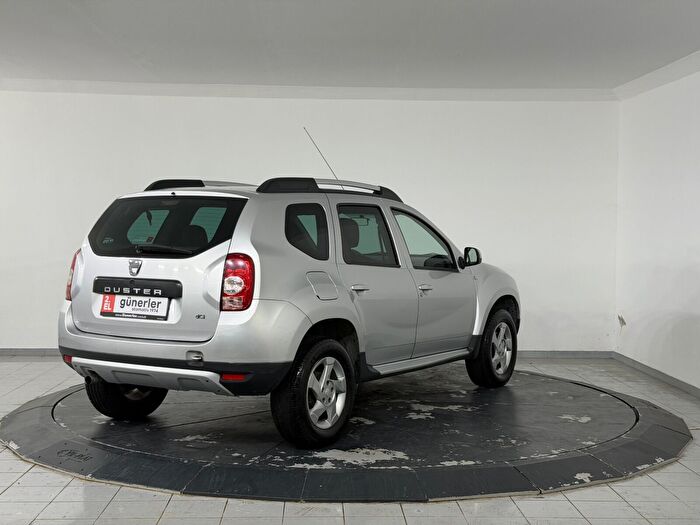 Dacia Duster 1.5 DCI 4x2 Laureate araç görseli 6