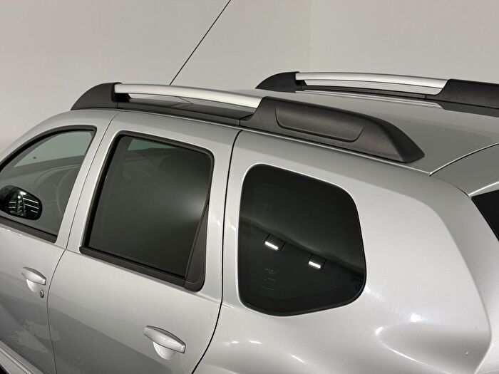 Dacia Duster 1.5 DCI 4x2 Laureate araç görseli 9