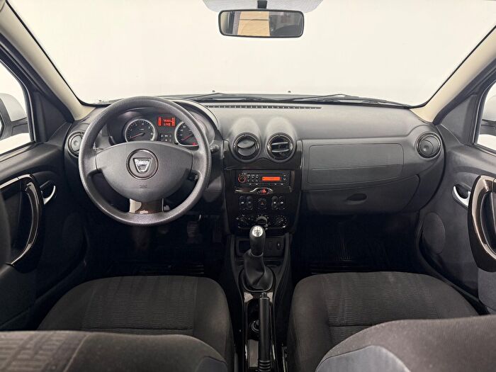 Dacia Duster 1.5 DCI 4x2 Laureate araç görseli 11
