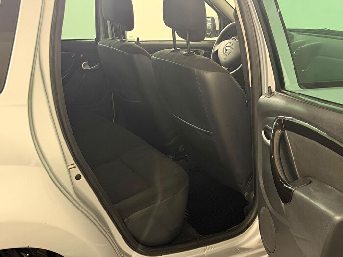 Dacia Duster 1.5 DCI 4x2 Laureate araç görseli 14