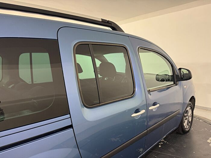 Renault Kangoo Multix Combi 1.5 DCI Extreme araç görseli 10