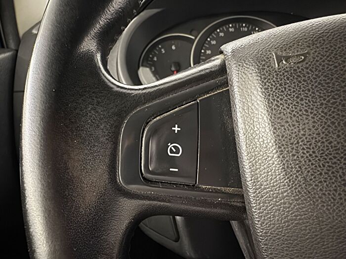 Renault Kangoo Multix Combi 1.5 DCI Extreme araç görseli 17
