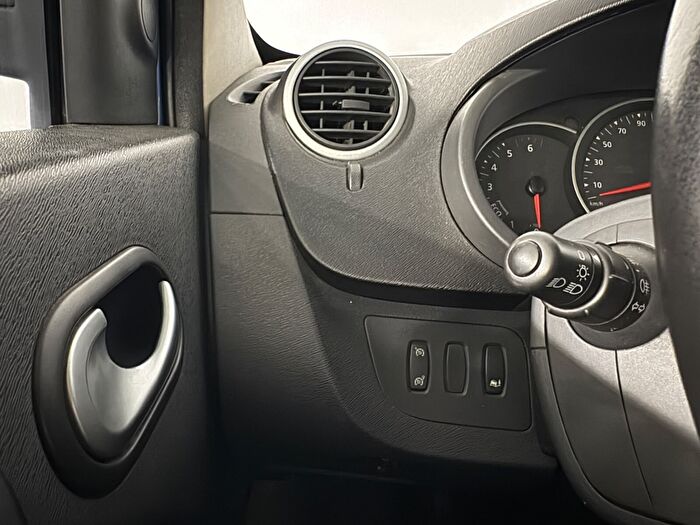 Renault Kangoo Multix Combi 1.5 DCI Extreme araç görseli 19