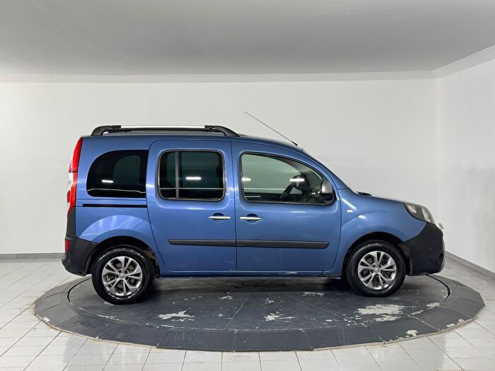 Renault Kangoo Multix Combi 1.5 DCI Extreme araç görseli 4