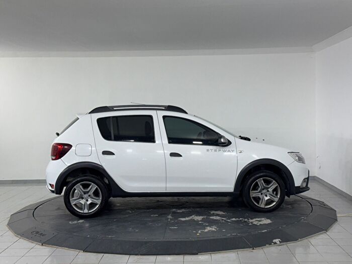 Dacia Sandero 4