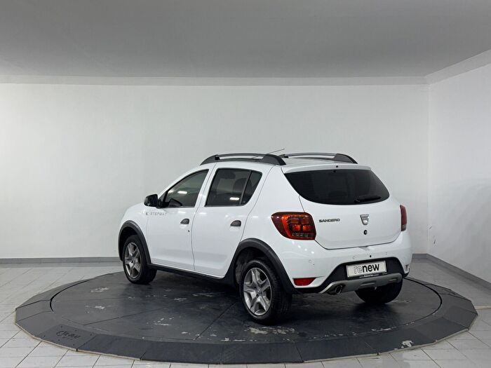 Dacia Sandero 8