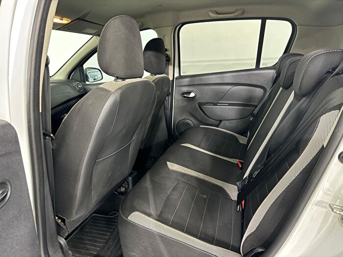 Dacia Sandero 19