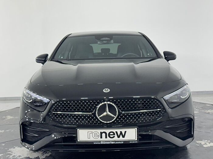 Mercedes-Benz A Serisi A 200 Hybrid AMG 7G-DCT araç görseli 9
