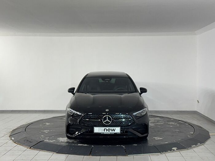 Mercedes-Benz A Serisi A 200 Hybrid AMG 7G-DCT araç görseli 2
