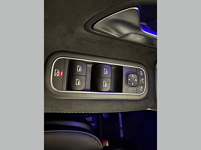 Mercedes-Benz A Serisi A 200 Hybrid AMG 7G-DCT araç görseli 29
