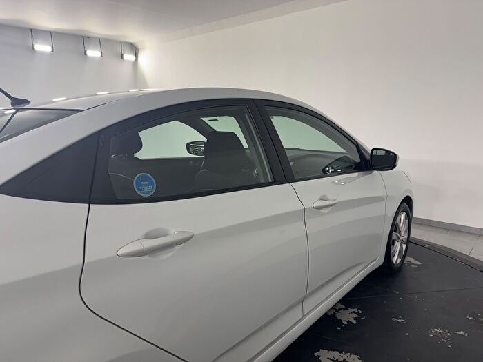 Hyundai Accent Blue 1.6 CRDI Mode Plus DCT araç görseli 11