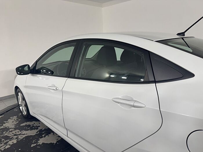 Hyundai Accent Blue 1.6 CRDI Mode Plus DCT araç görseli 10
