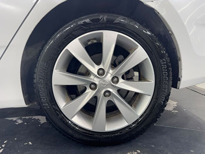 Hyundai Accent Blue 1.6 CRDI Mode Plus DCT araç görseli 25
