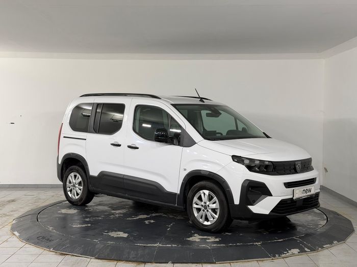 Peugeot Rifter 1.5 BlueHDI Allure araç görseli 3