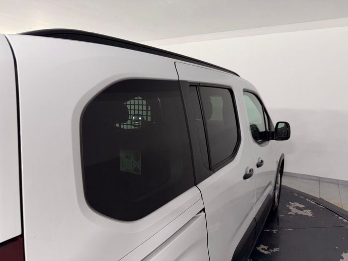 Peugeot Rifter 1.5 BlueHDI Allure araç görseli 11