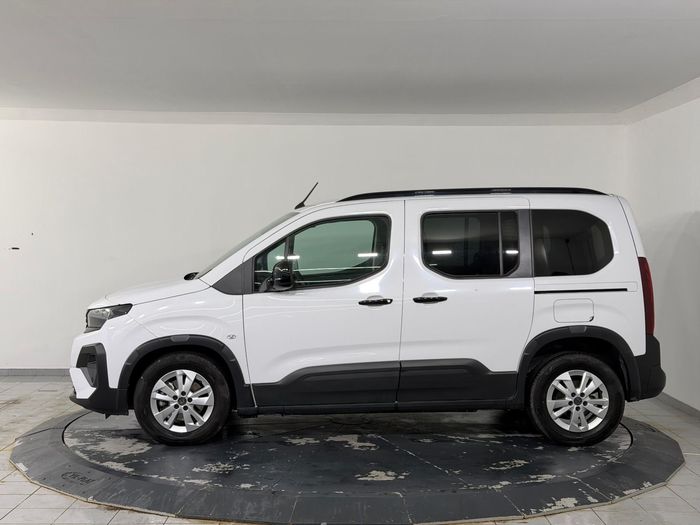 Peugeot Rifter 1.5 BlueHDI Allure araç görseli 5
