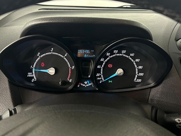Ford Tourneo Courier 16