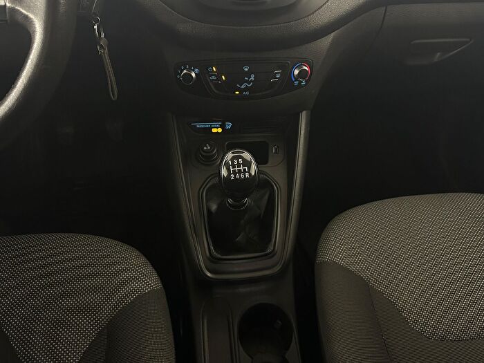 Ford Tourneo Courier 19