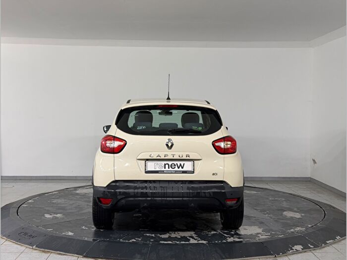 Renault Captur 1.5 DCI Start&Stop Touch araç görseli 6