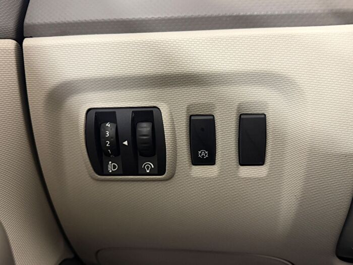 Renault Captur 1.5 DCI Start&Stop Touch araç görseli 22