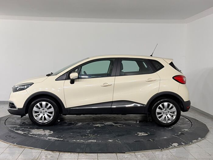 Renault Captur 1.5 DCI Start&Stop Touch araç görseli 4